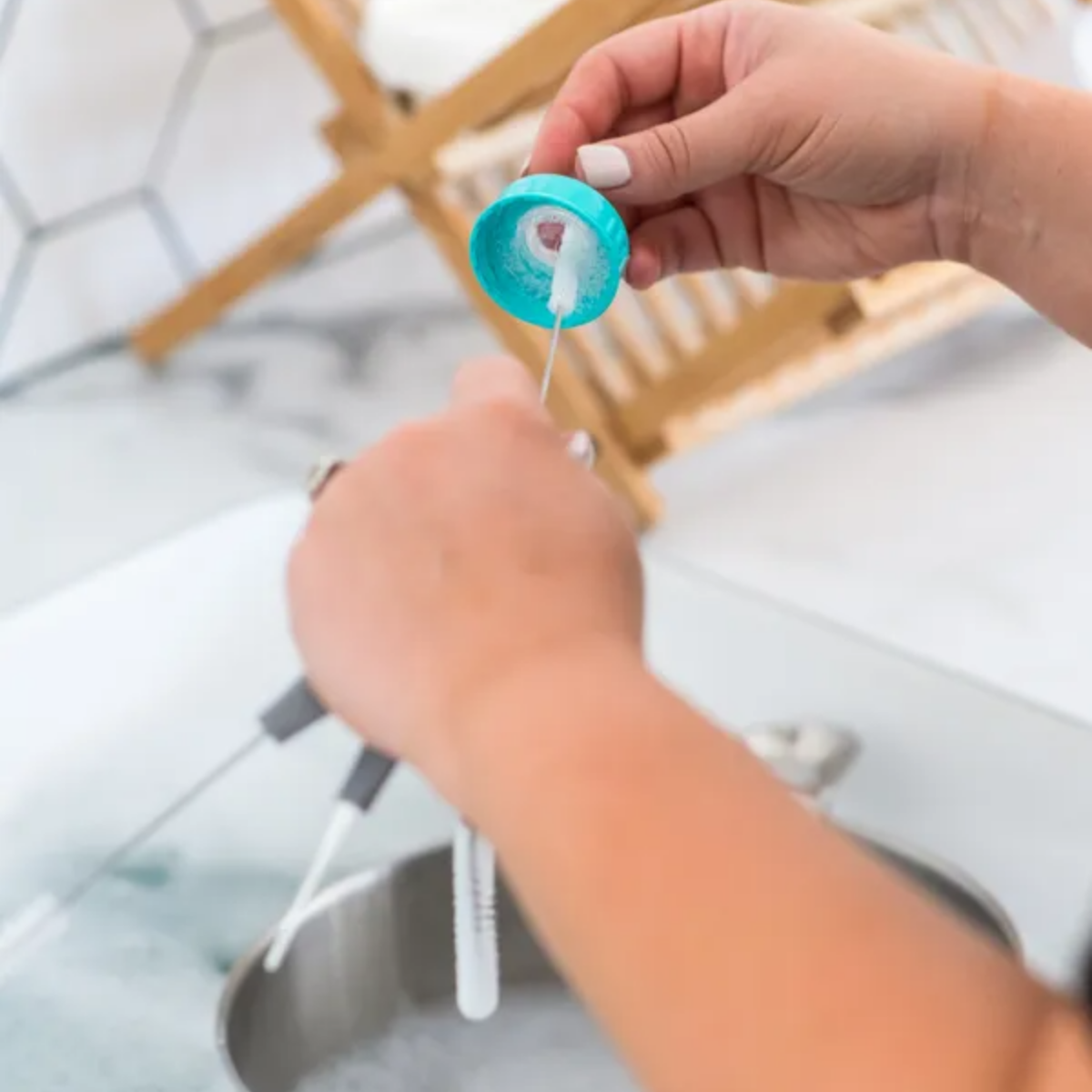 Full Circle Home All-in-One Bottle Cleaning Multitool