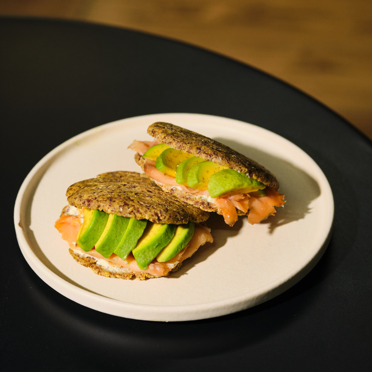 BITES Arepa Salmon Aguacate